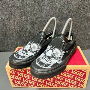 Vans Black “Skull Head” Kids Slip On Shoes Size 1.5